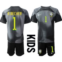 Brasilien Alisson Becker #1 Torwart Heimtrikotsatz Kinder WM 2022 Kurzarm (+ Kurze Hosen)